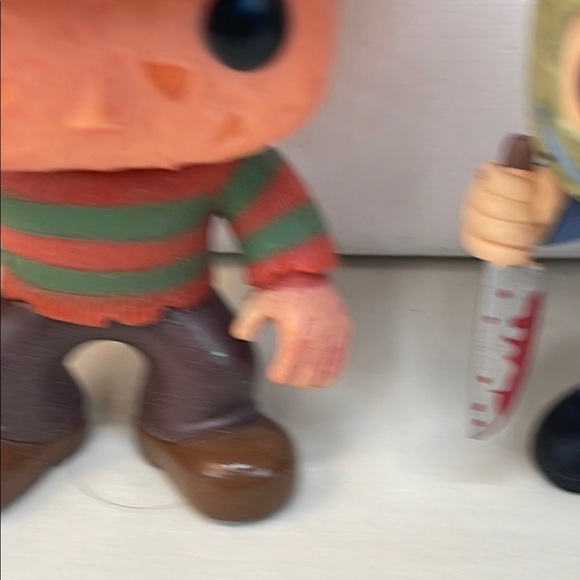 Set of 2 Funko vinyl pop horror movie 3.5 inch figures - Picture 4 of 15